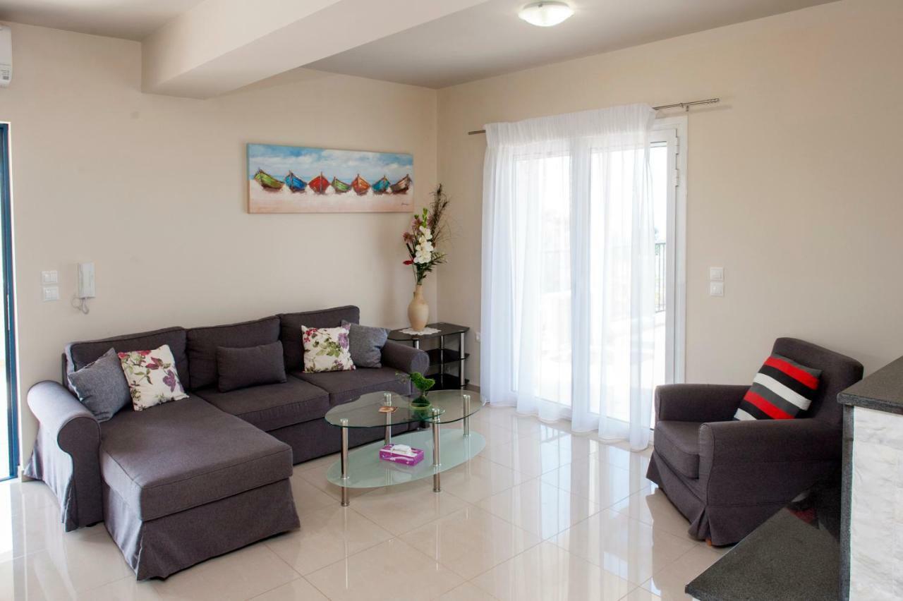 Villa Hermes ปอร์โตเฮลี ภายนอก รูปภาพ